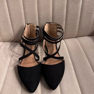 Journee Collection Black Strappy Flats